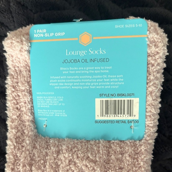 Bliss Spa Jojoba Oil Infused Lounge Socks and Sleep Mask - Pink - Picture 3 of 3